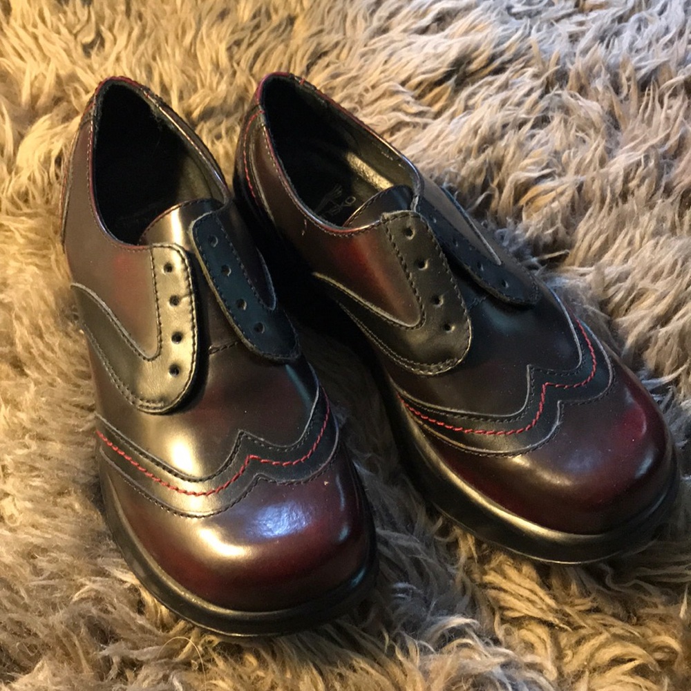 Dansko dress shoes. Almost new. Size 38